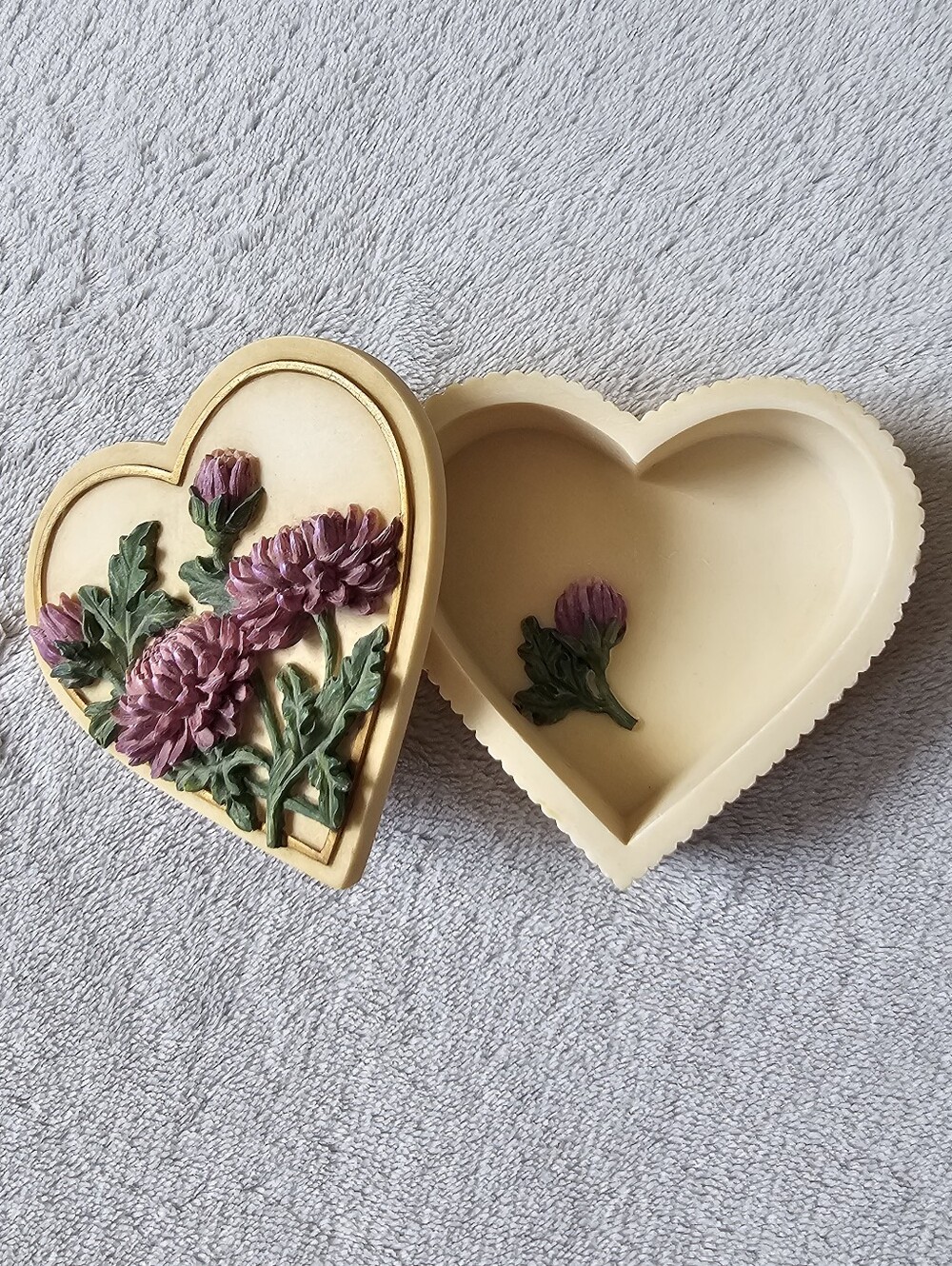 Vintage Ceramic Covered Heart Shape Trinket Box with chrysanthemum, Ring Dish